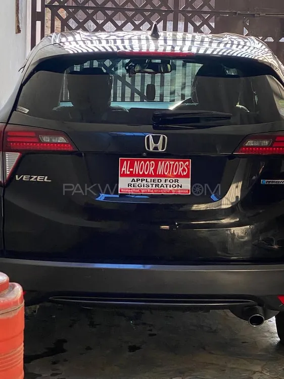 Honda Vezel 2016 for Sale in Mardan Honda Vezel 2016 for Sale in Mardan Image-6