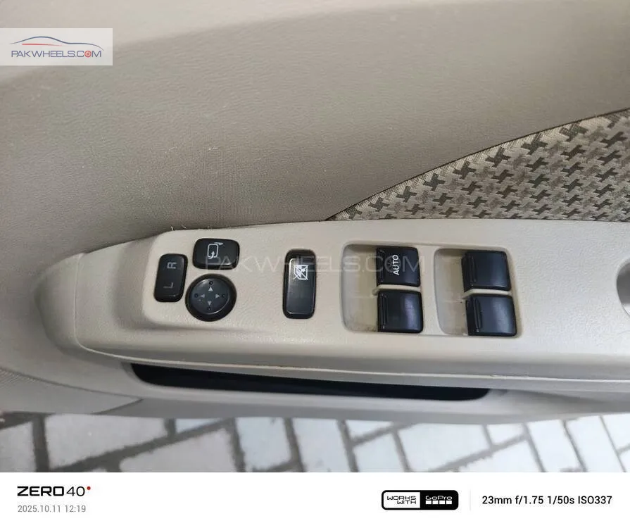 مازدا کی رول 2010 for Sale in لاہور مازدا کی رول 2010 for Sale in لاہور Image-12