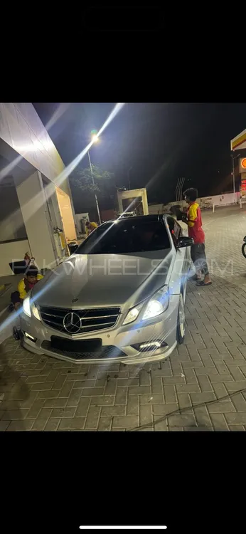 Mercedes Benz E Class Coupe 2010 for Sale in Lahore Image-1