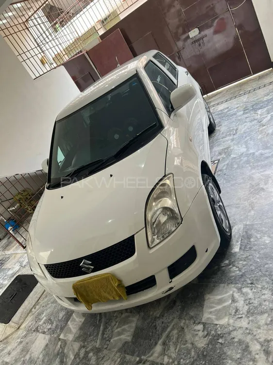 Suzuki Swift 2012 for Sale in Karachi Image-1