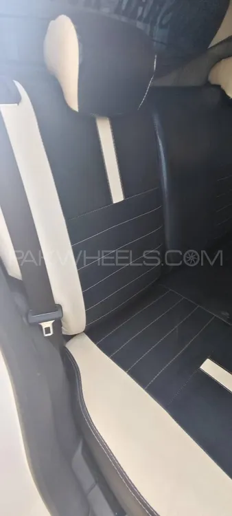 Suzuki Swift 2017 for Sale in Larkana Suzuki Swift 2017 for Sale in Larkana Image-4