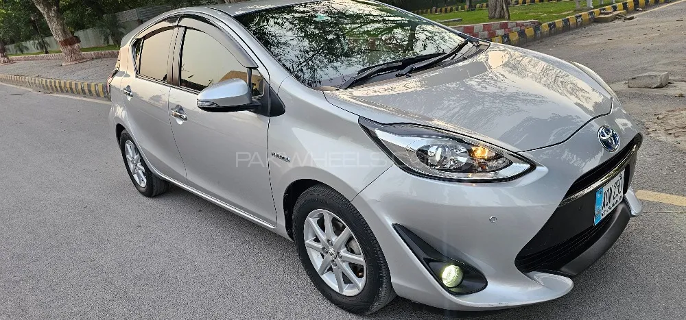 Toyota Aqua 2018 for Sale in Peshawar Image-1