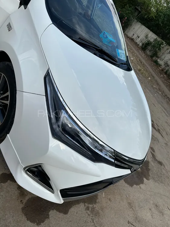 Toyota Corolla 2017 for Sale in Peshawar Image-1