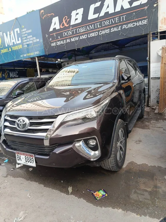 Toyota Fortuner 2018 for Sale in Karachi Toyota Fortuner 2018 for Sale in Karachi Image-2