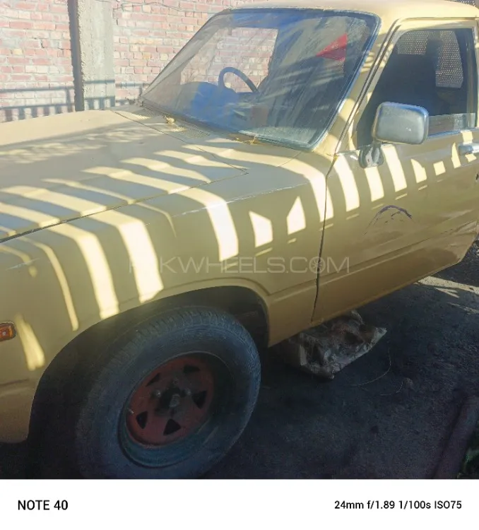 ٹویوٹا ہائیلکس 1983 for Sale in گجرات ٹویوٹا ہائیلکس 1983 for Sale in گجرات Image-4