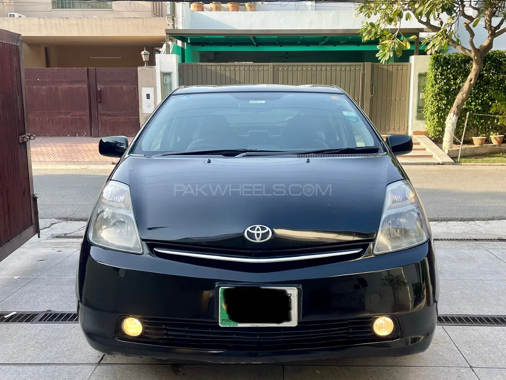 Toyota Prius 2007 for Sale in Lahore Toyota Prius 2007 for Sale in Lahore Image-2