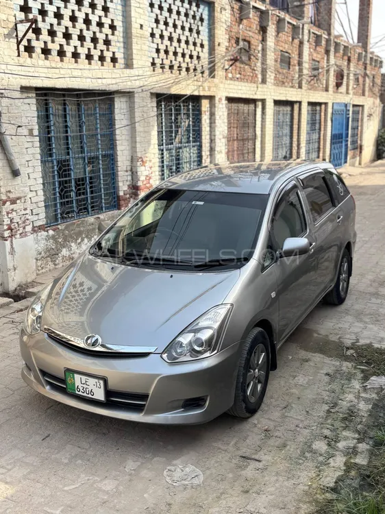 Toyota Wish 2013 for Sale in Multan Image-1