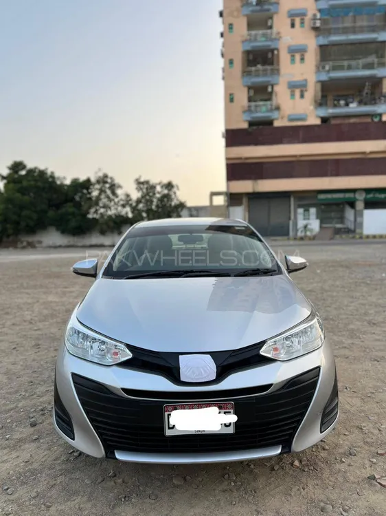 ٹویوٹا یارس سیڈان 2023 for Sale in کراچی Image-1