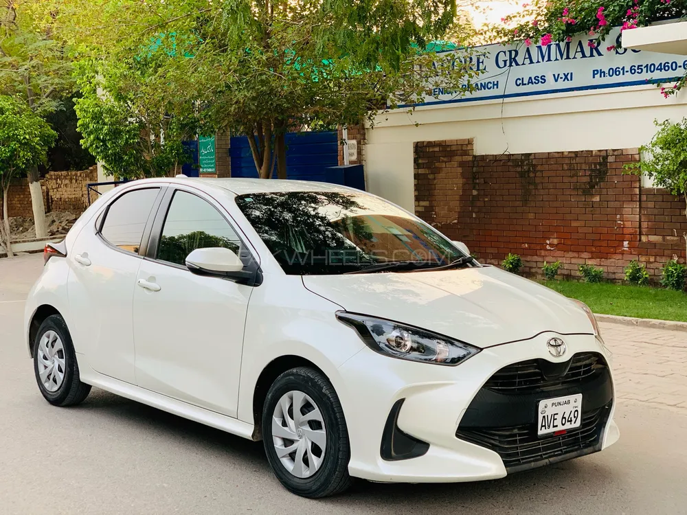 Toyota Yaris Hatchback 2025 for Sale in Multan Toyota Yaris Hatchback 2025 for Sale in Multan Image-2