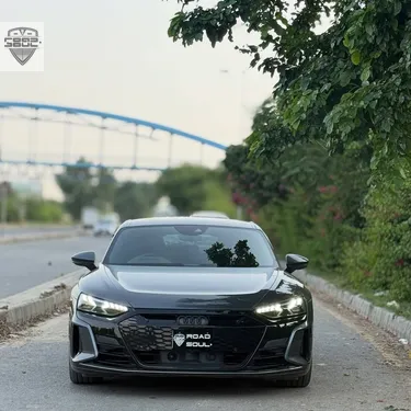 Audi e-tron GT Standard 2021