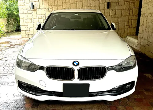 BMW 3 Series 318i 2017