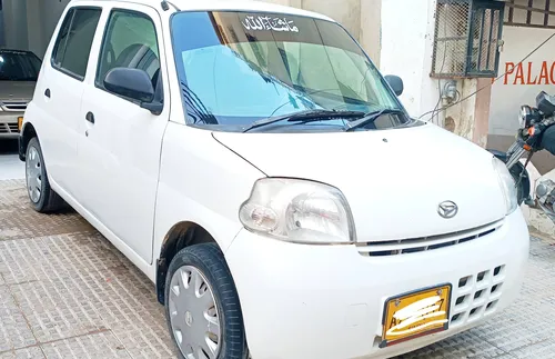 Daihatsu Esse X 2010