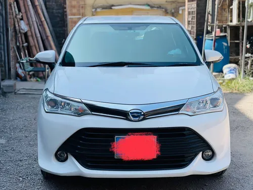 Toyota Corolla Axio Hybrid 1.5 2017