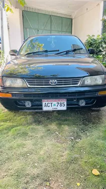 Toyota Corolla XE 2000