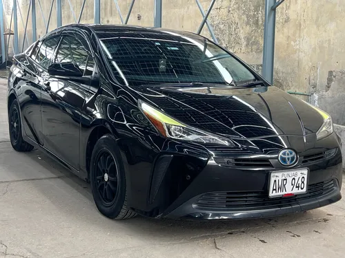 Toyota Prius S Touring Selection 2020