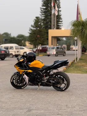 Yamaha YZF-R1 2005