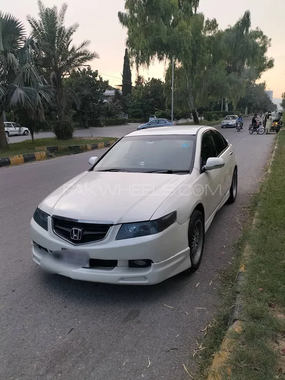 Honda Accord 2003 for Sale in Islamabad Image-1