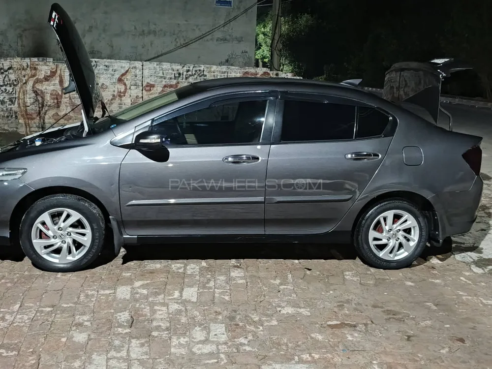 Honda City 2021 for Sale in Okara Image-1