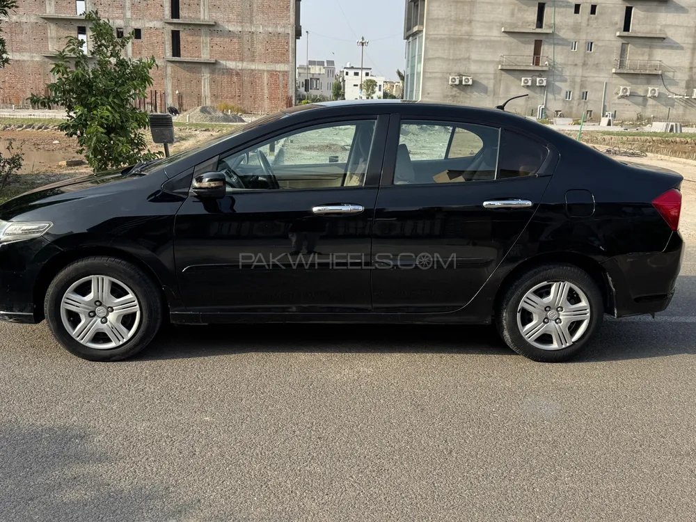 ہونڈا سٹی 2019 for Sale in لاہور ہونڈا سٹی 2019 for Sale in لاہور Image-13