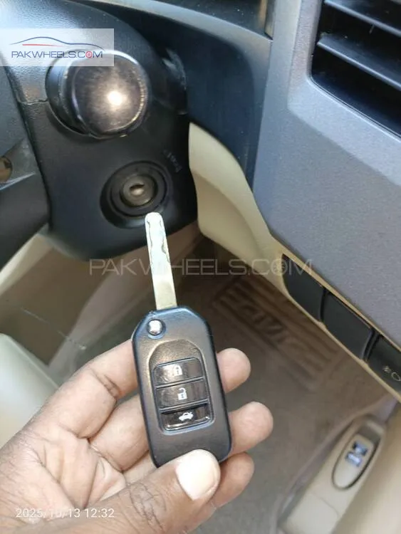 Honda Civic 2014 for Sale in Islamabad Honda Civic 2014 for Sale in Islamabad Image-14