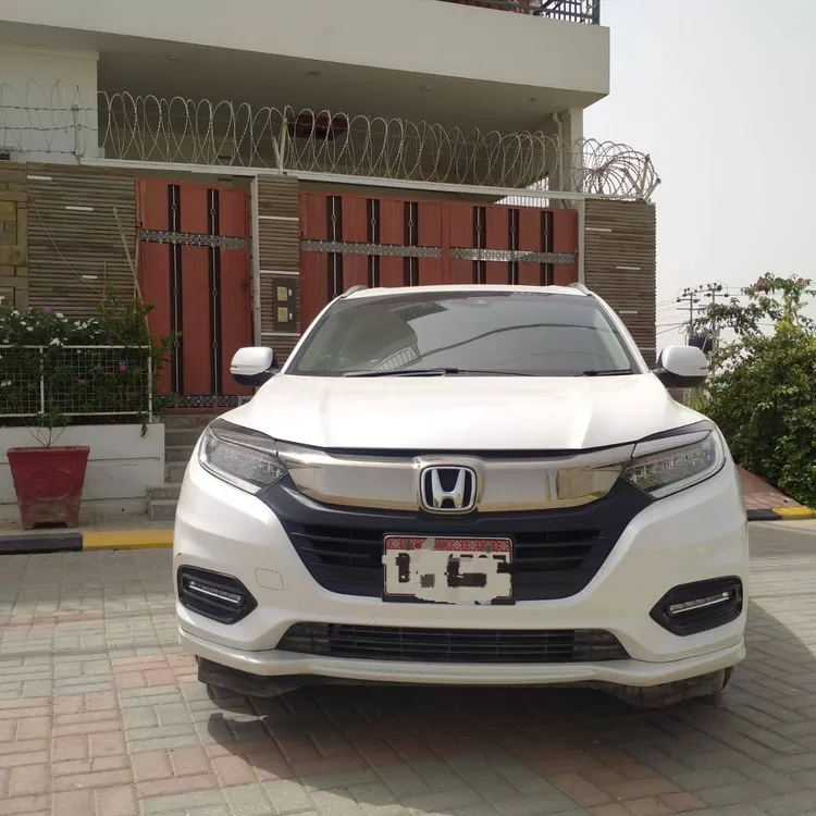 Honda Vezel 2018 for Sale in Karachi Image-1