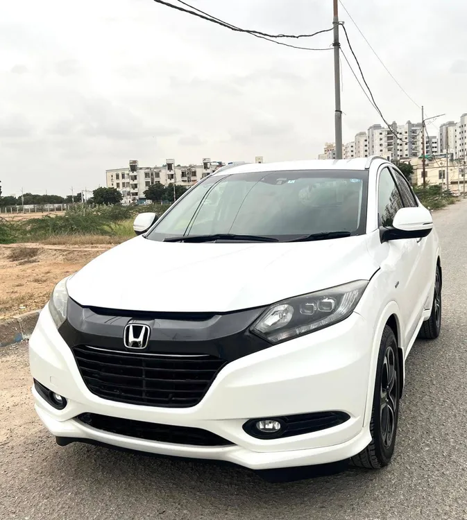 Honda Vezel 2014 for Sale in Karachi Honda Vezel 2014 for Sale in Karachi Image-2