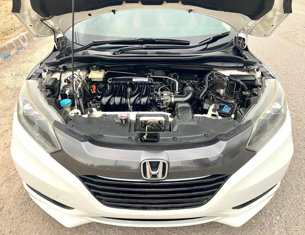Honda Vezel 2014 for Sale in Karachi Honda Vezel 2014 for Sale in Karachi Image-12