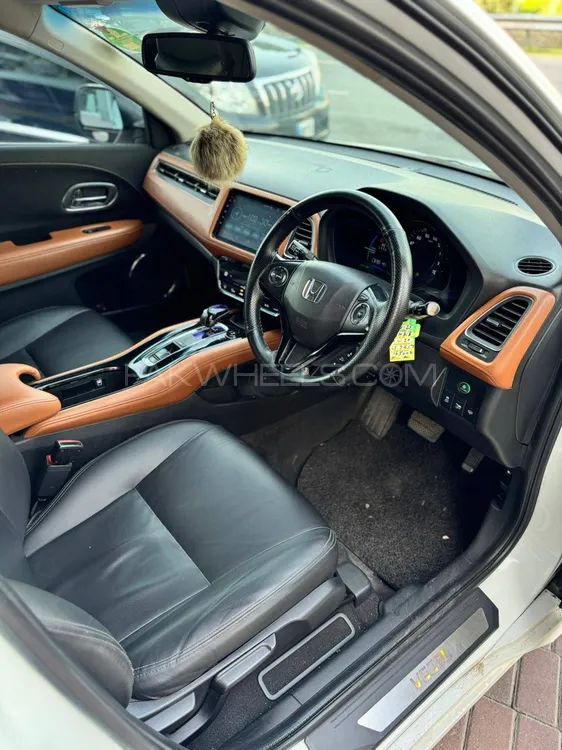 Honda Vezel 2015 for Sale in Islamabad Honda Vezel 2015 for Sale in Islamabad Image-8