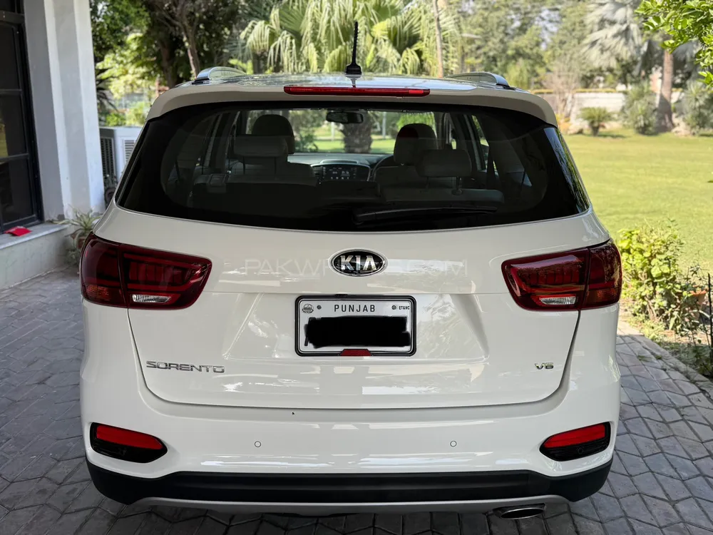 KIA Sorento 2023 for Sale in Lahore KIA Sorento 2023 for Sale in Lahore Image-3