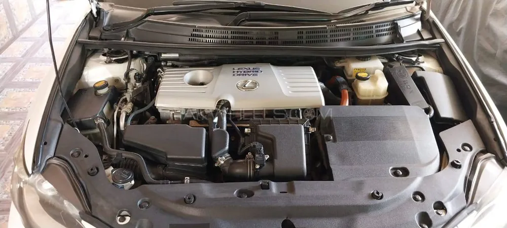 Lexus CT200h 2011 for Sale in Lahore Lexus CT200h 2011 for Sale in Lahore Image-17