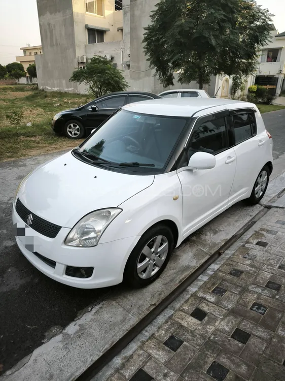 Suzuki Swift 2011 for Sale in Lahore Image-1