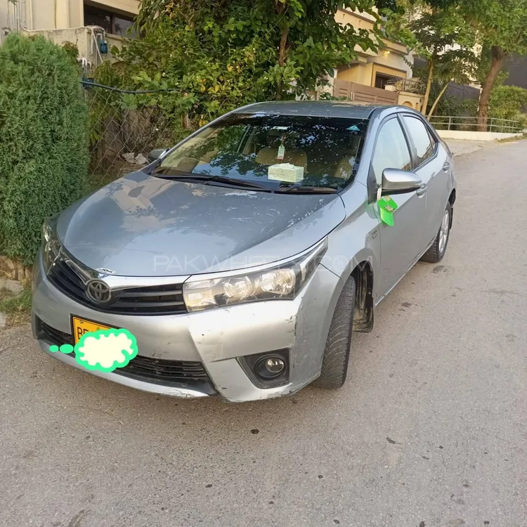 Toyota Corolla 2015 for Sale in Karachi Image-1