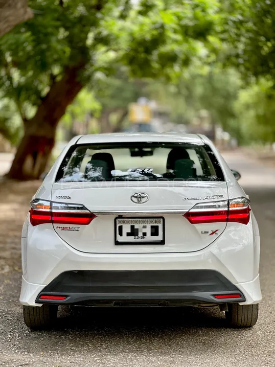 Toyota Corolla 2021 for Sale in Karachi Image-1