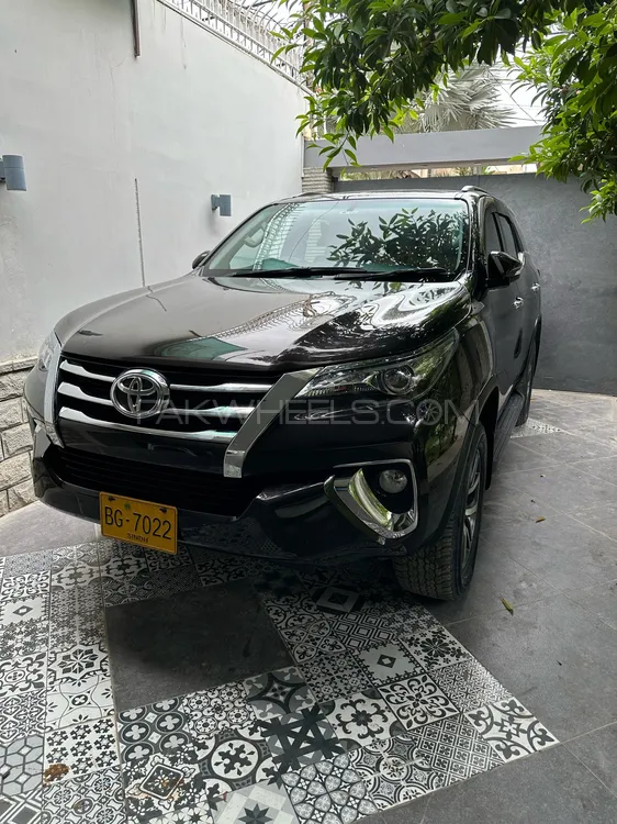 Toyota Fortuner 2018 for Sale in Karachi Image-1