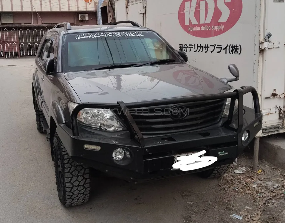 Toyota Fortuner 2017 for Sale in Karachi Image-1