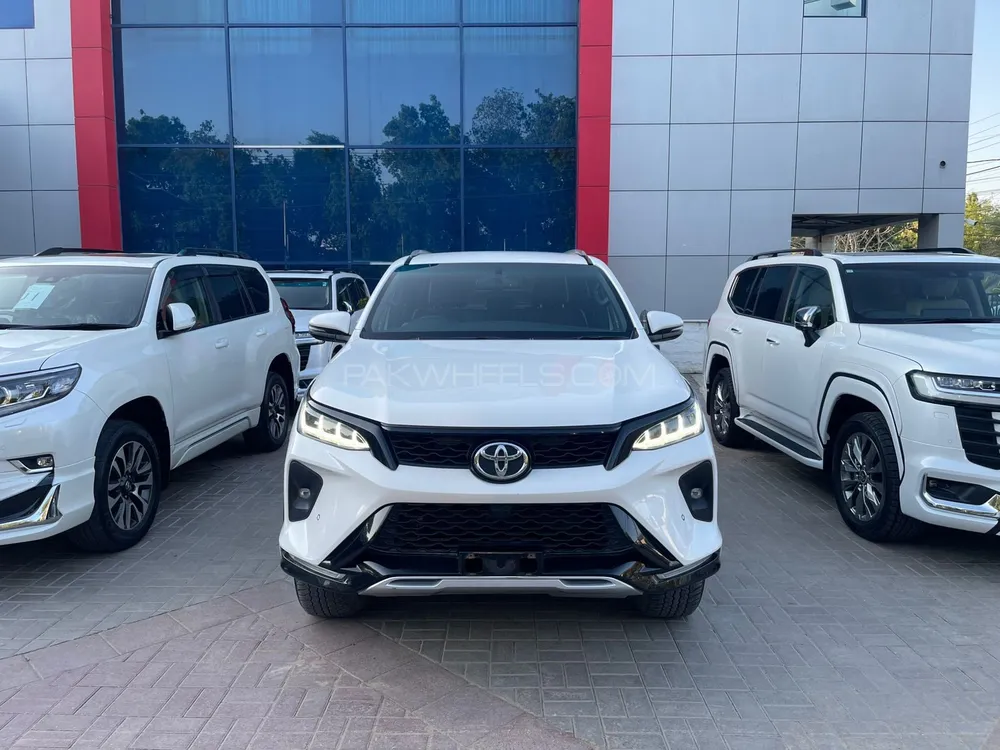 Toyota Fortuner 2022 for Sale in Karachi Toyota Fortuner 2022 for Sale in Karachi Image-2