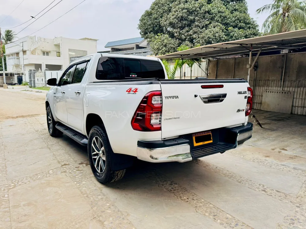 Toyota Hilux 2017 for Sale in Karachi Toyota Hilux 2017 for Sale in Karachi Image-5