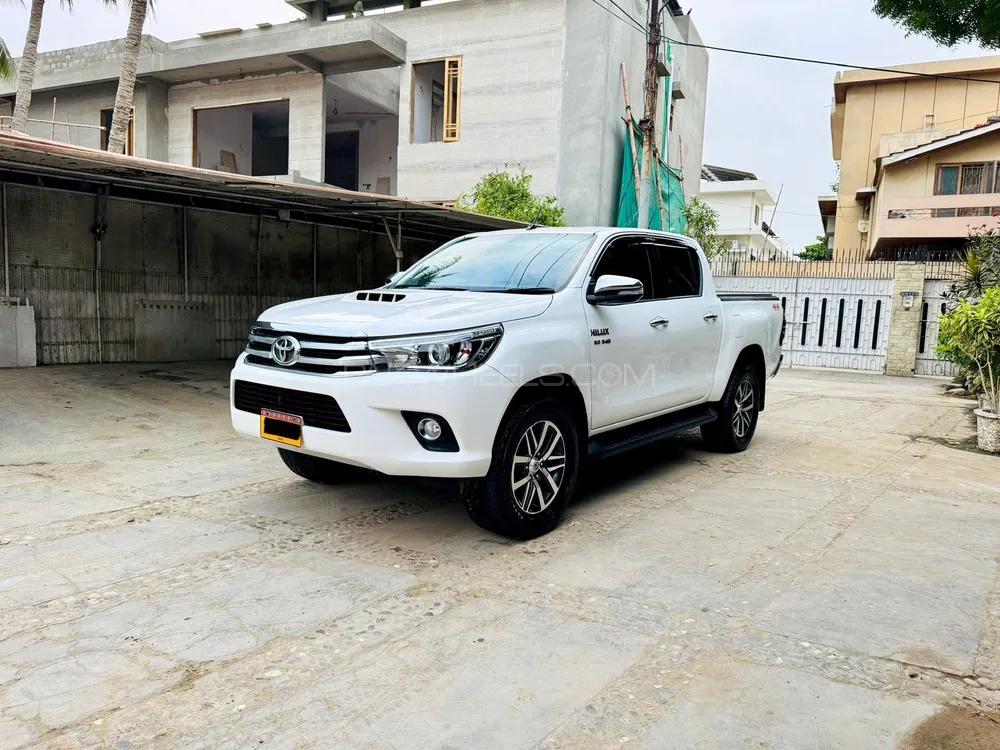 Toyota Hilux 2017 for Sale in Karachi Toyota Hilux 2017 for Sale in Karachi Image-2