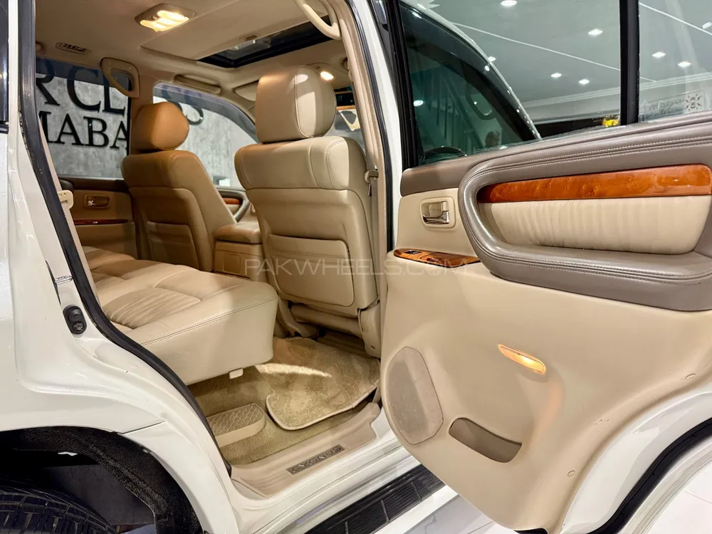 ٹویوٹا لینڈ کروزر 2003 for Sale in اسلام آباد ٹویوٹا لینڈ کروزر 2003 for Sale in اسلام آباد Image-10