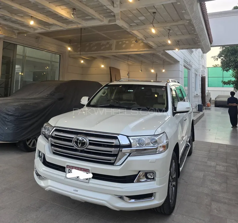 Toyota Land Cruiser 2016 for Sale in Karachi Image-1