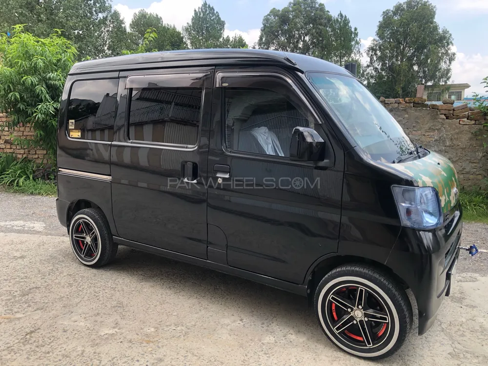 Toyota Pixis Space 2014 for Sale in Abbottabad Toyota Pixis Space 2014 for Sale in Abbottabad Image-4