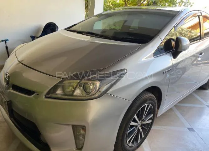 Toyota Prius 2012 for Sale in Islamabad Image-1