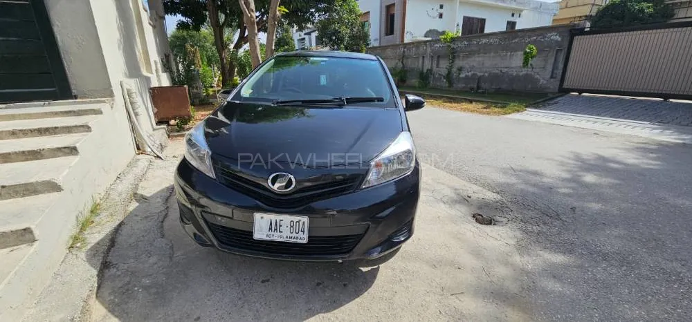 Toyota Vitz 2012 for Sale in Islamabad Image-1