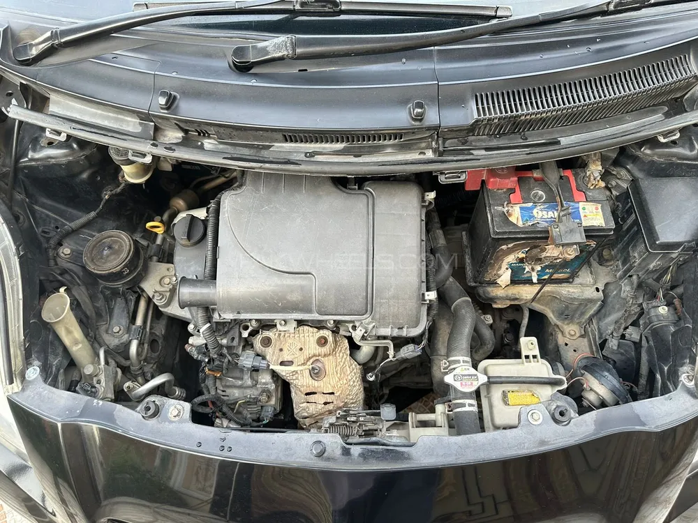 Toyota Vitz 2013 for Sale in Gujranwala Image-1