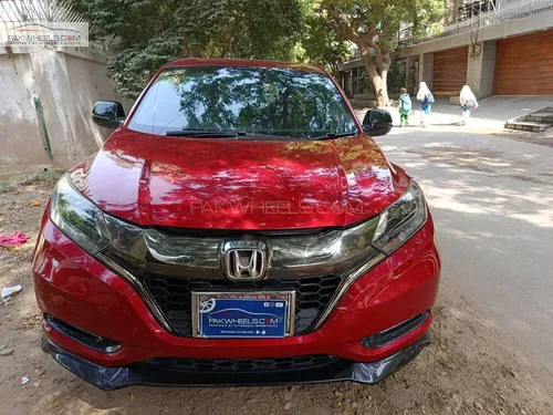 Honda Vezel Hybrid RS Honda Sensing  2017