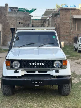 Toyota Land Cruiser 1989