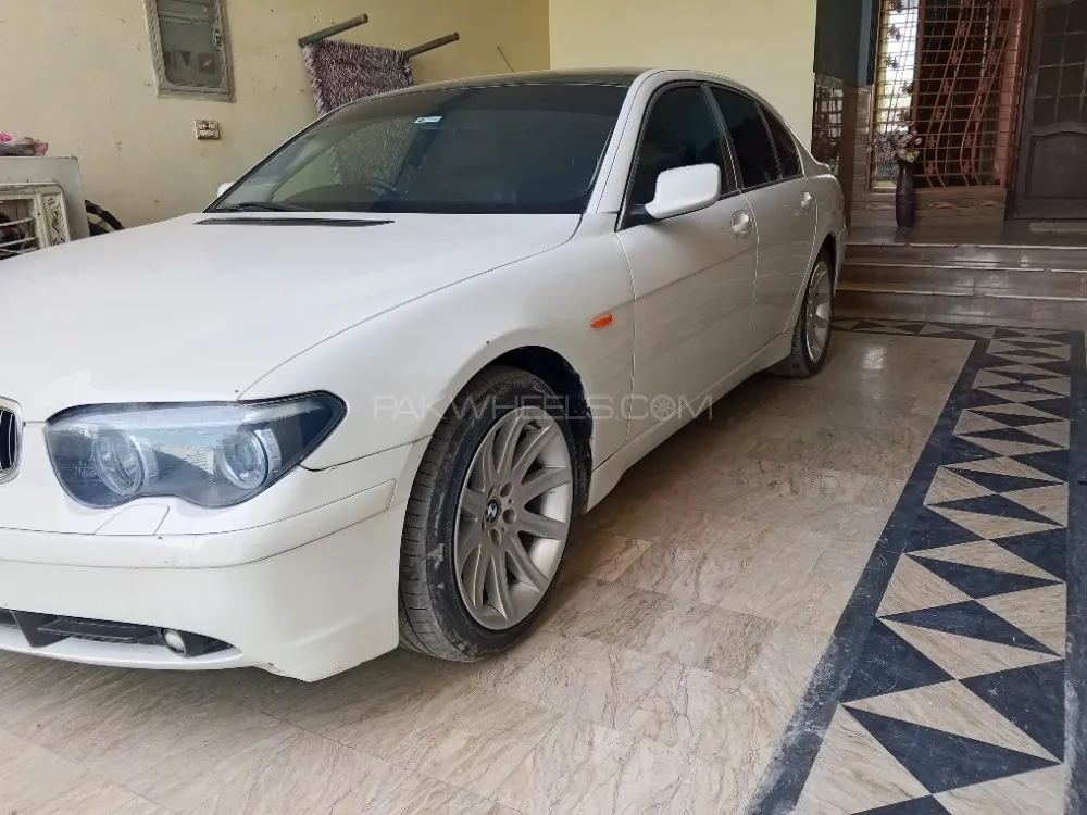 بی ایم ڈبلیو 7 سیریز 2005 for Sale in صادق آباد بی ایم ڈبلیو 7 سیریز 2005 for Sale in صادق آباد Image-2