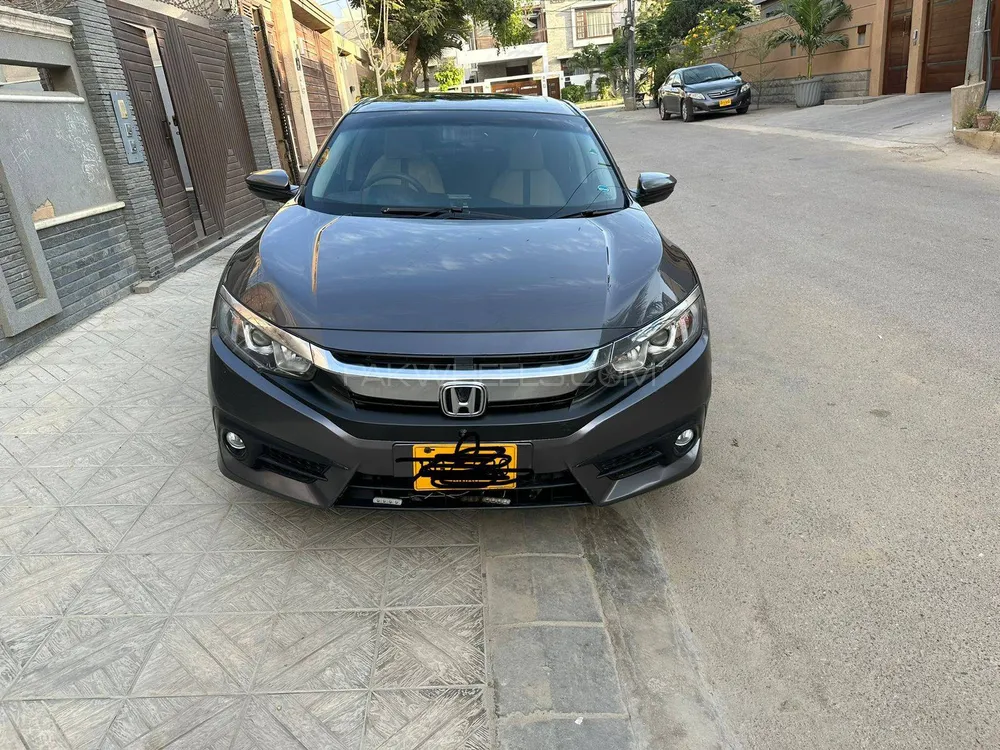 Honda Civic 2018 for Sale in Karachi Image-1