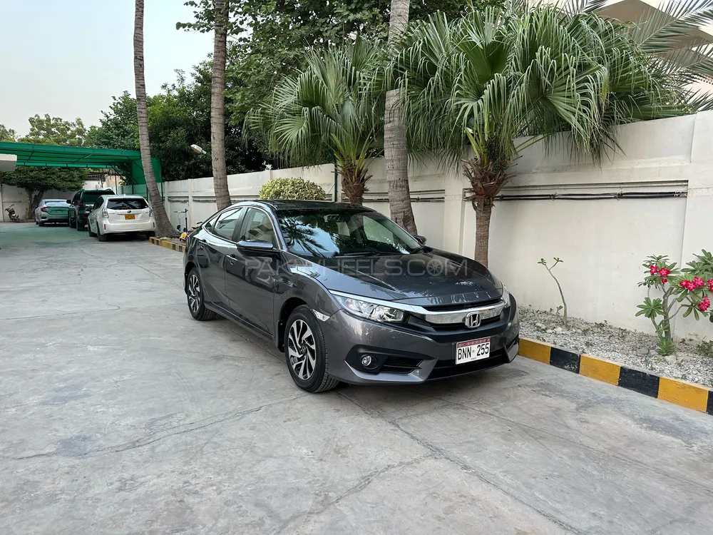 Honda Civic 2018 for Sale in Karachi Image-1