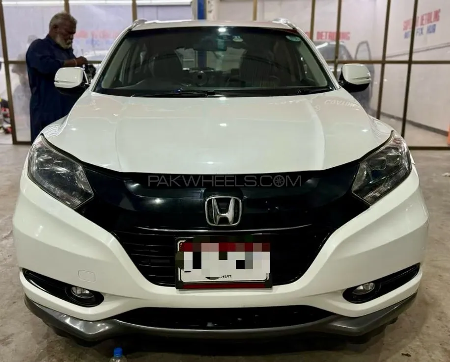 Honda Vezel 2014 for Sale in Karachi Image-1